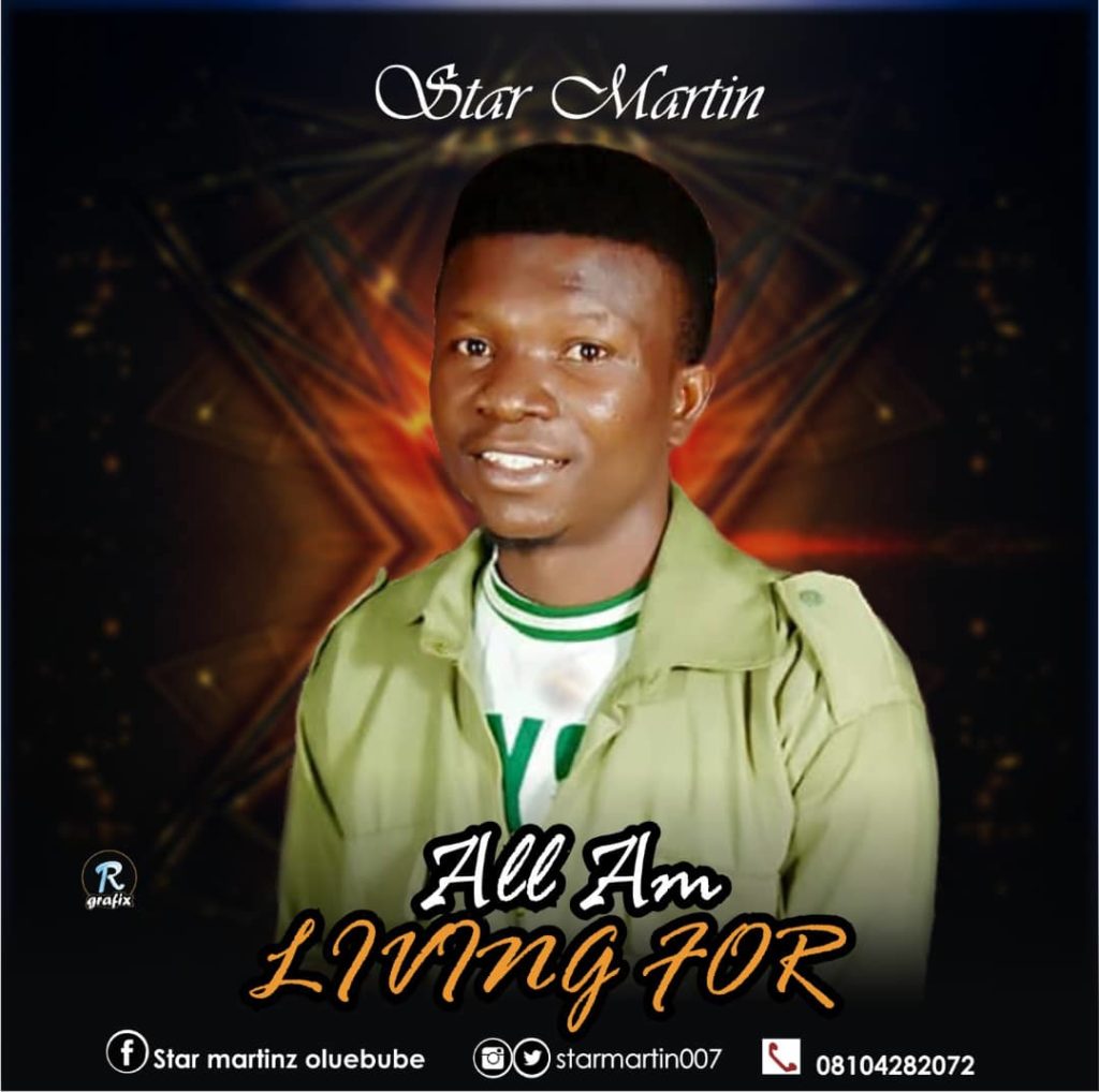 Star Martin - All Am Living For