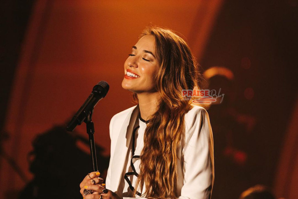 Lauren Daigle Delivers Amazing You Say Performance On 'The Voice