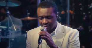 Nathaniel Bassey - Someone’s At The Door (Live Version) [Mp3 Download]